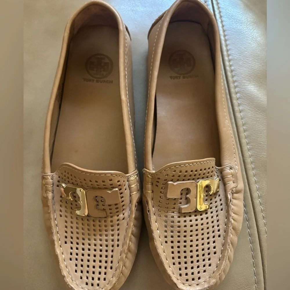 Tory Burch tan flats